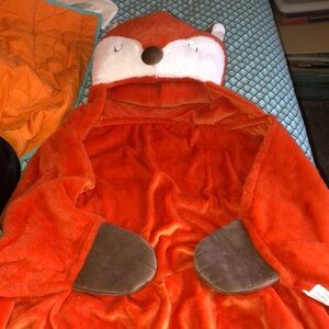 Cozy Orange Fox Blanket with Hood